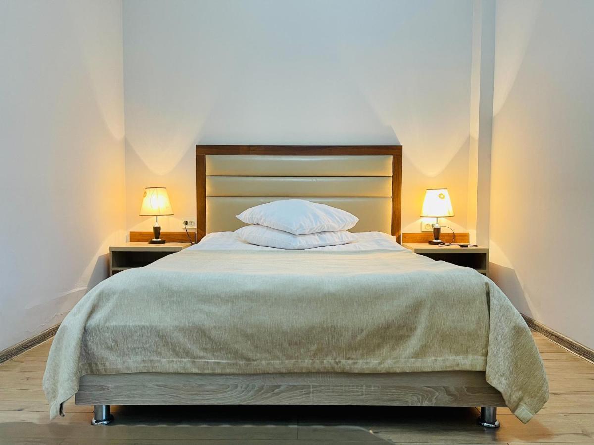 Достык Hotel Kyzylorda Eksteriør billede
